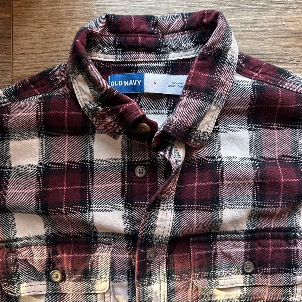 Old Navy | Double Brushed Flannel Shirt in Maroon/Black/White Plaid (Small) - Picture 3 of 11